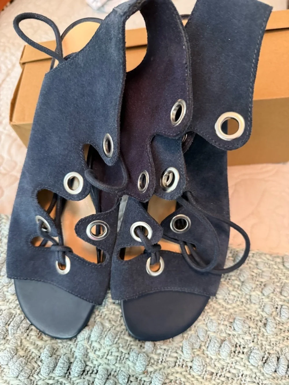 Bella Vita Navy Suede Lace Up Sandals 8.5W